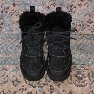 ✨Nike Black Fur Winter Boots✨